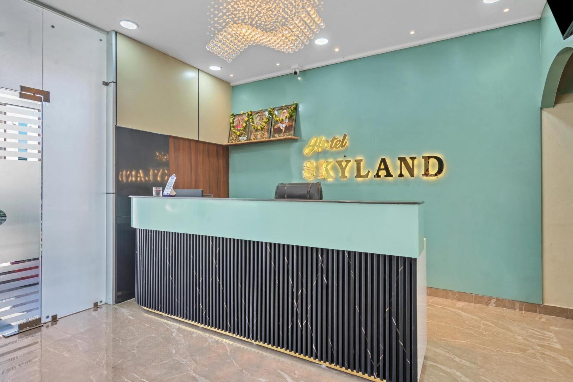 Hotel Sky Land Khammam ภายนอก รูปภาพ